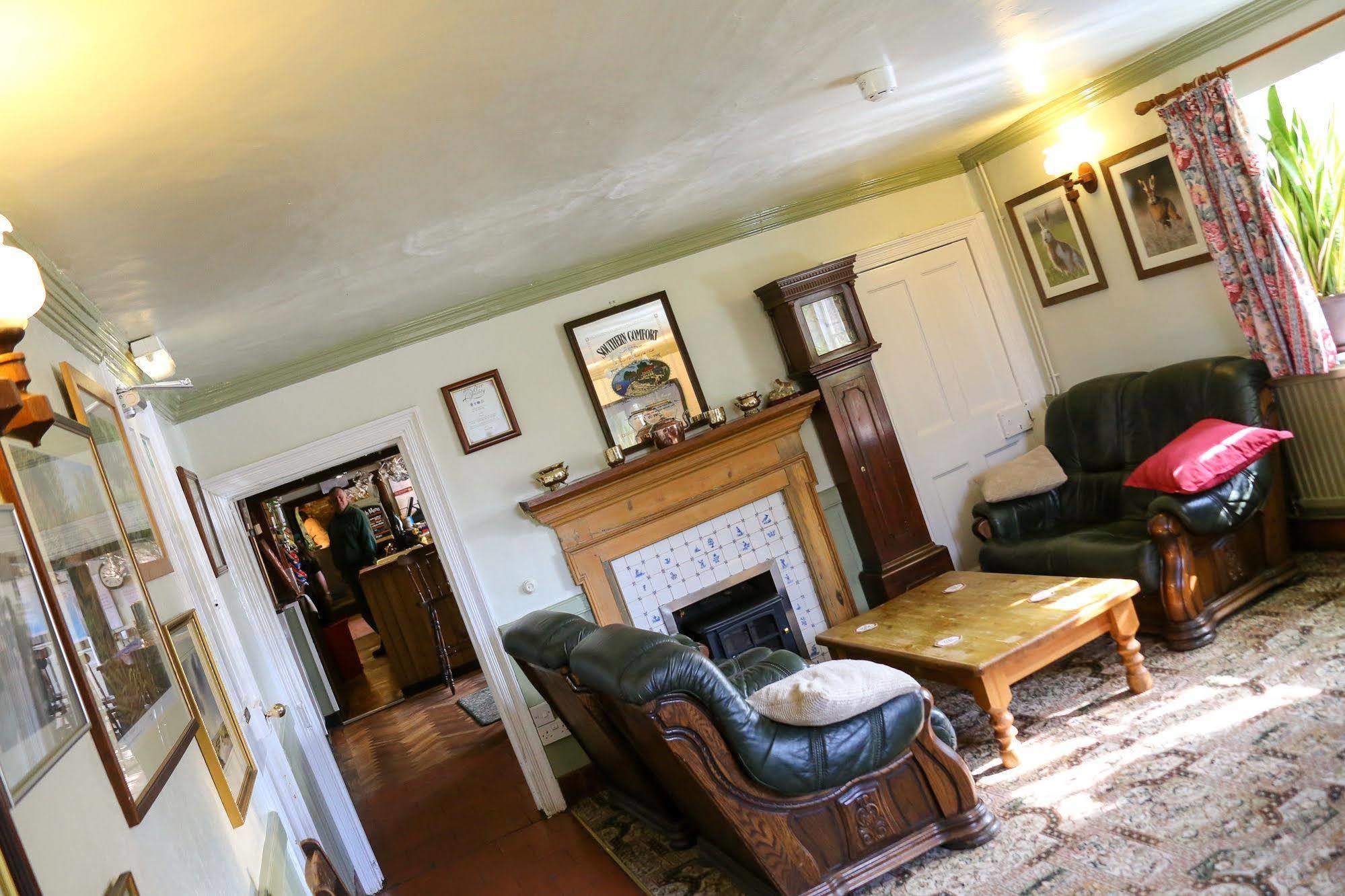 The Crown Inn Gayton  Exteriér fotografie